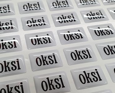 Заливка наклеек смолой Ростов